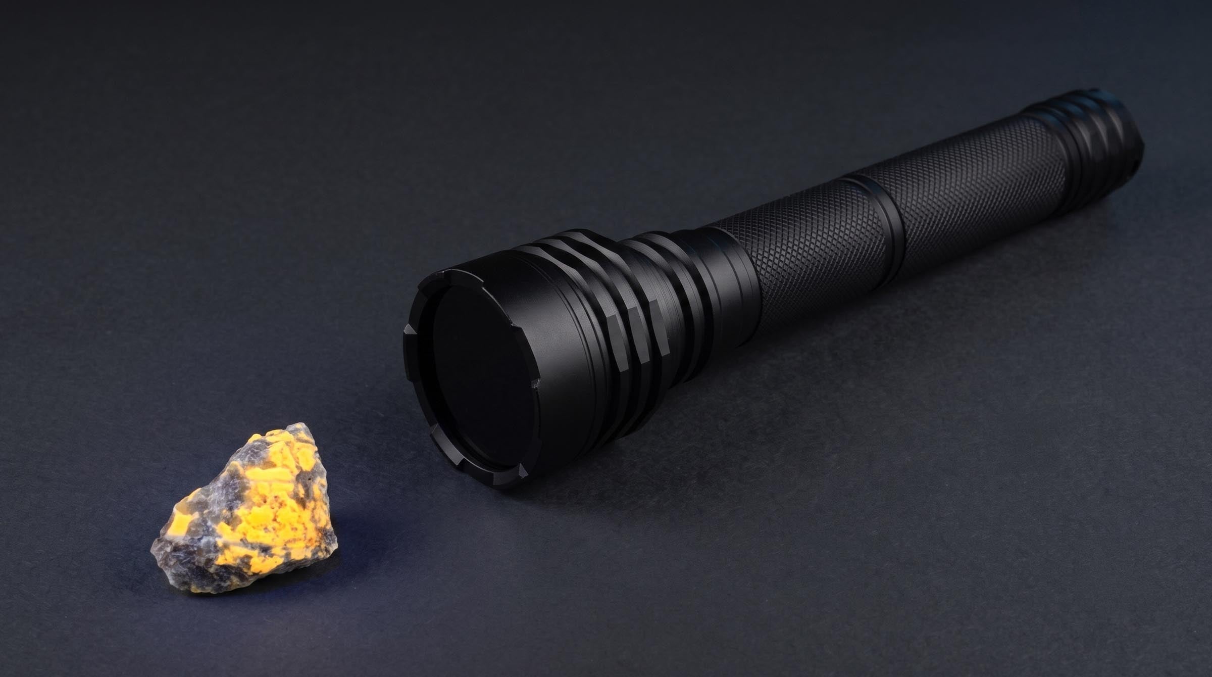 Best UV Flashlight for Yooperlites: What Actually Matters